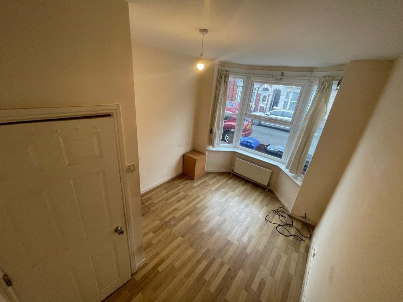 Flat Broughton Avenue in Doncaster