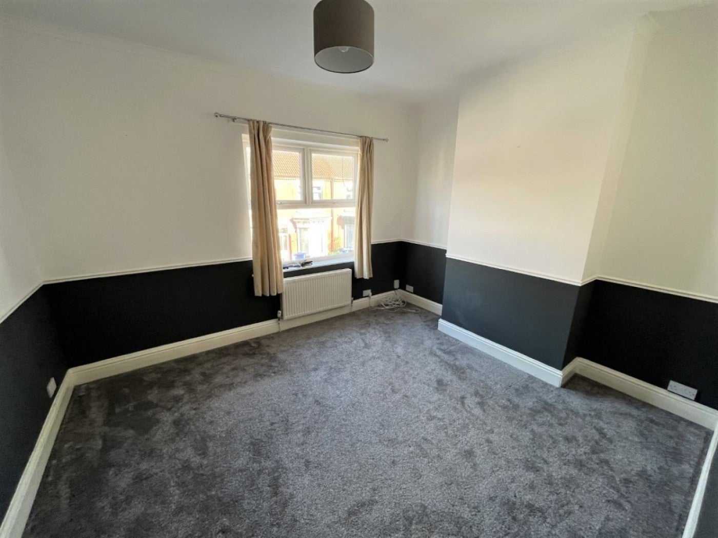 Flat Broughton Avenue in Doncaster