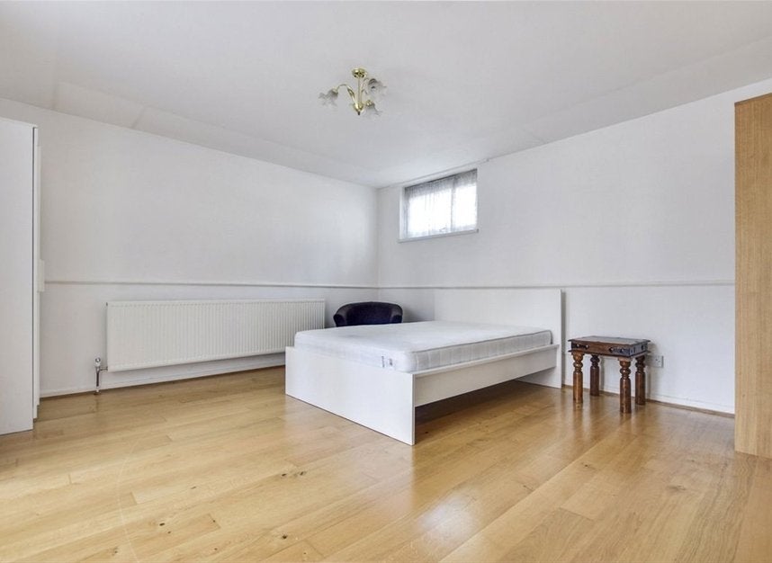 Flat Prince of Wales Road in Greater London