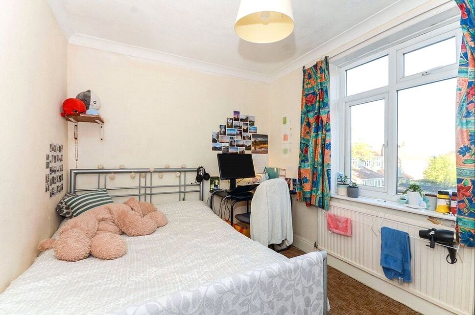 Flat Hartley Avenue in Southampton