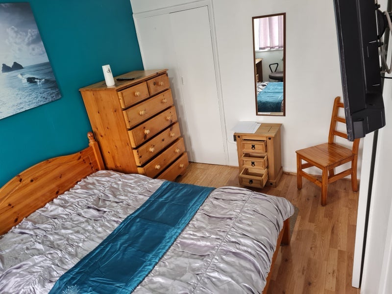 Room Tildesley Road in Greater London