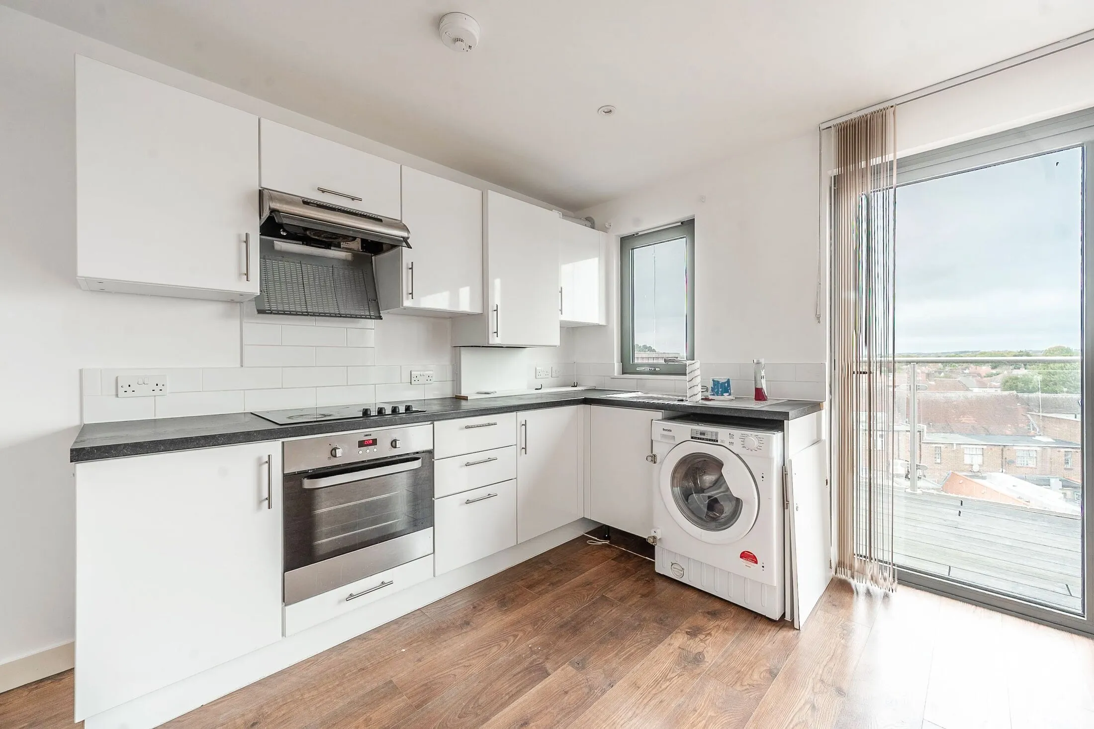Flat Imperial Drive in Greater London