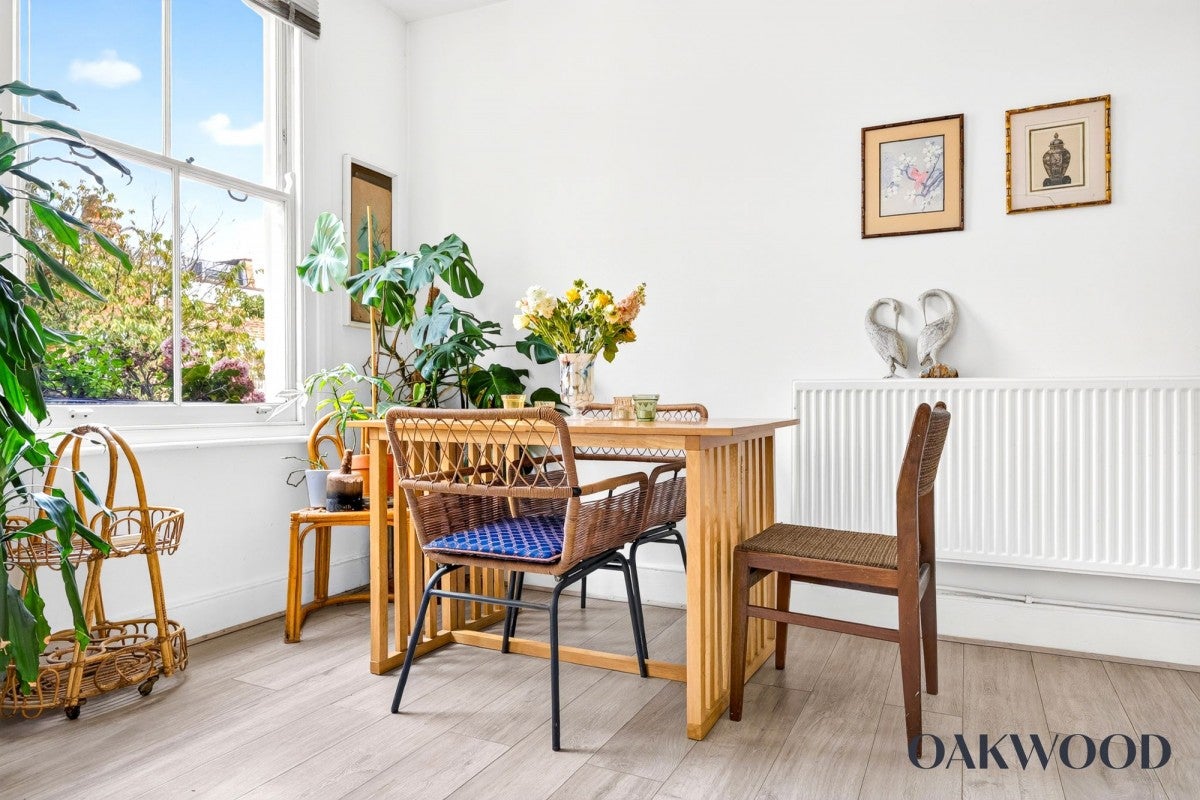 Flat Sydner Road in Greater London