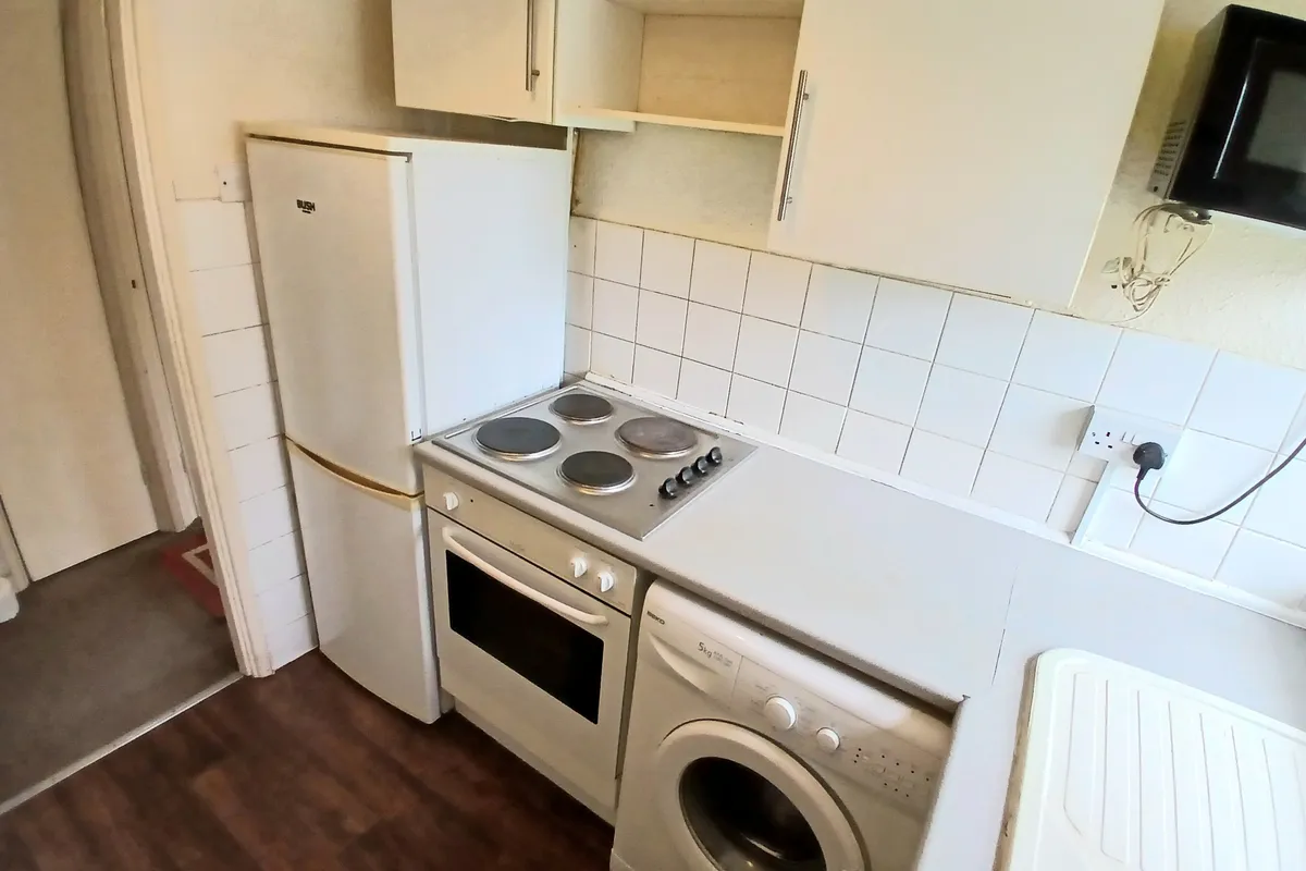 Flat Inskip Crescent in Stevenage