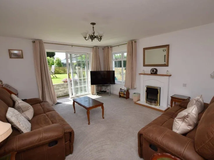 House Upper Lamphey Road in Pembroke