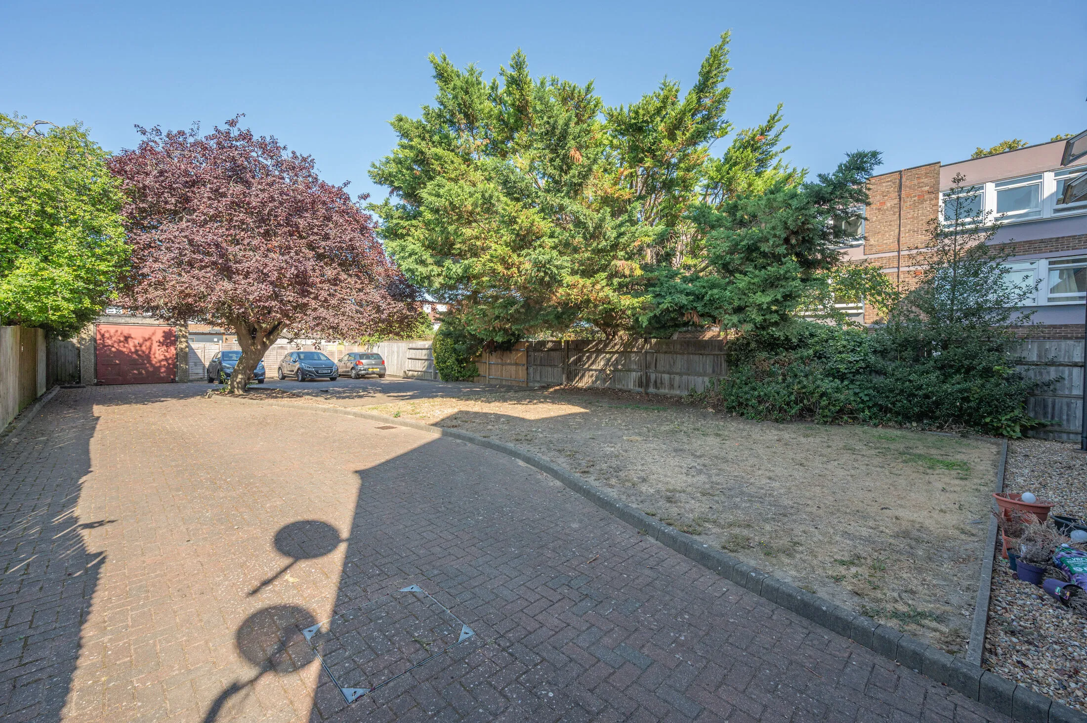 Flat Morden Road in Greater London