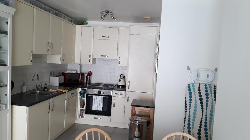 Room Point Pleasant in Greater London