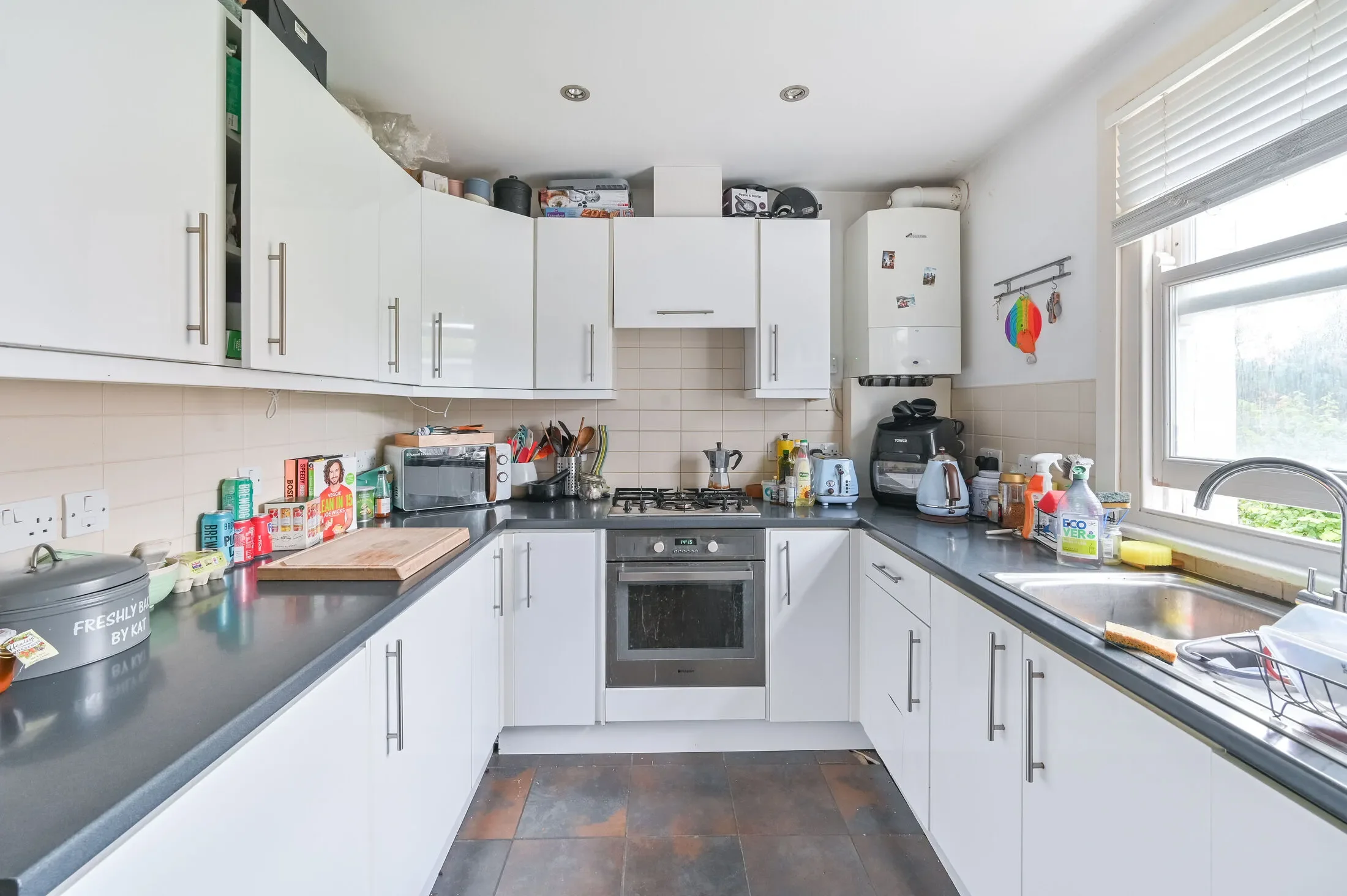 Flat Copleston Road in Greater London
