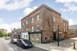 Flat Elsted Street in Greater London