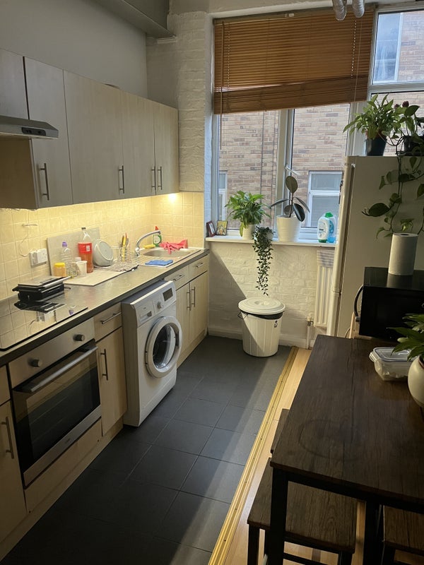 Room Bathurst Square in Greater London