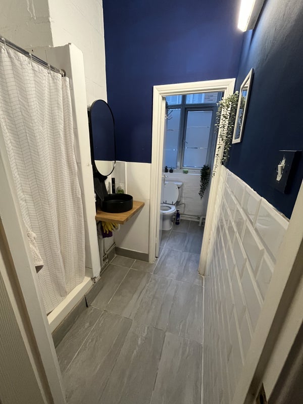 Room Bathurst Square in Greater London