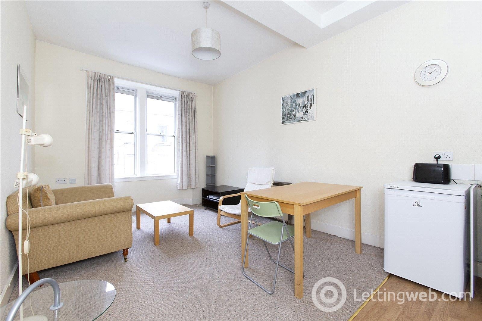 Flat Caledonian Place in City of Edinburgh