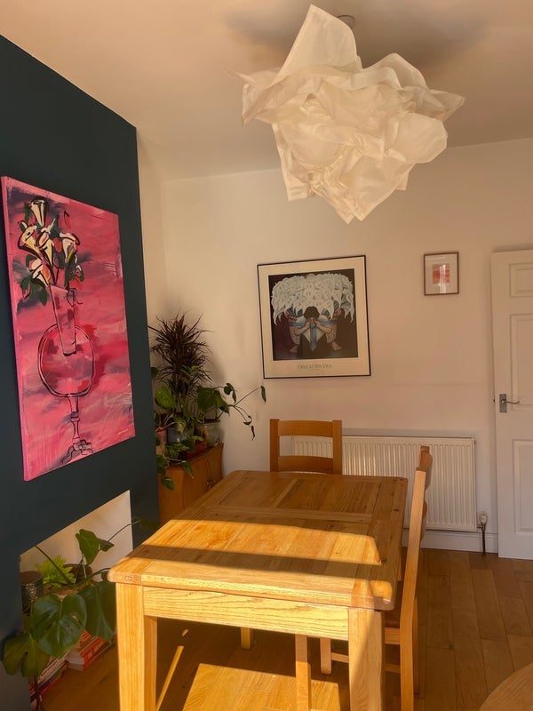 Room Highworth Road in Bristol