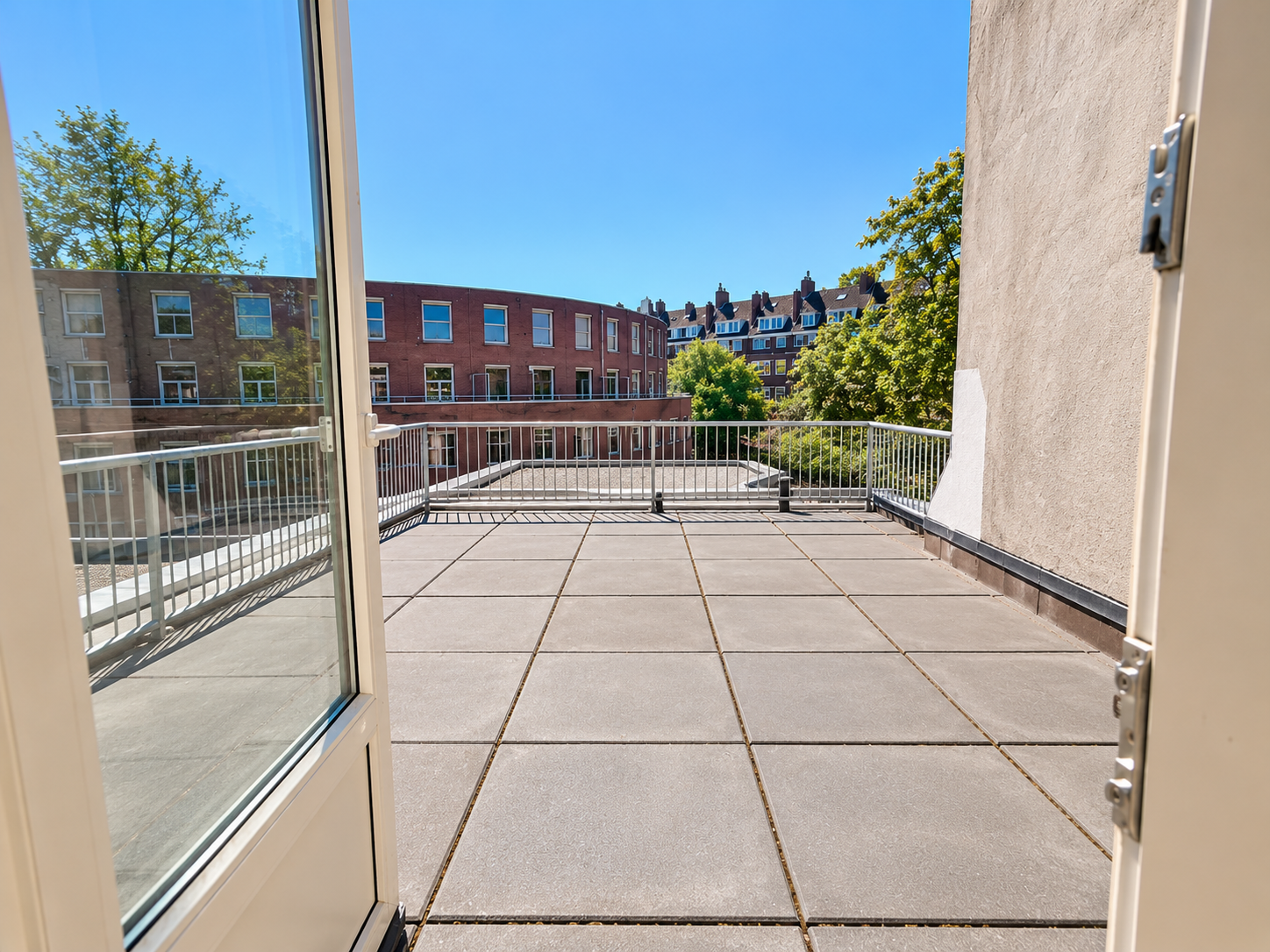 Studio te huur: Nieuwe Binnenweg 448B, Rotterdam