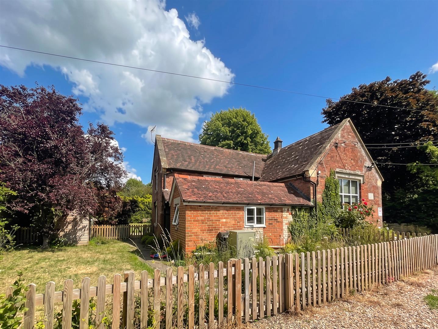 House Chapel Lane in Stapleford