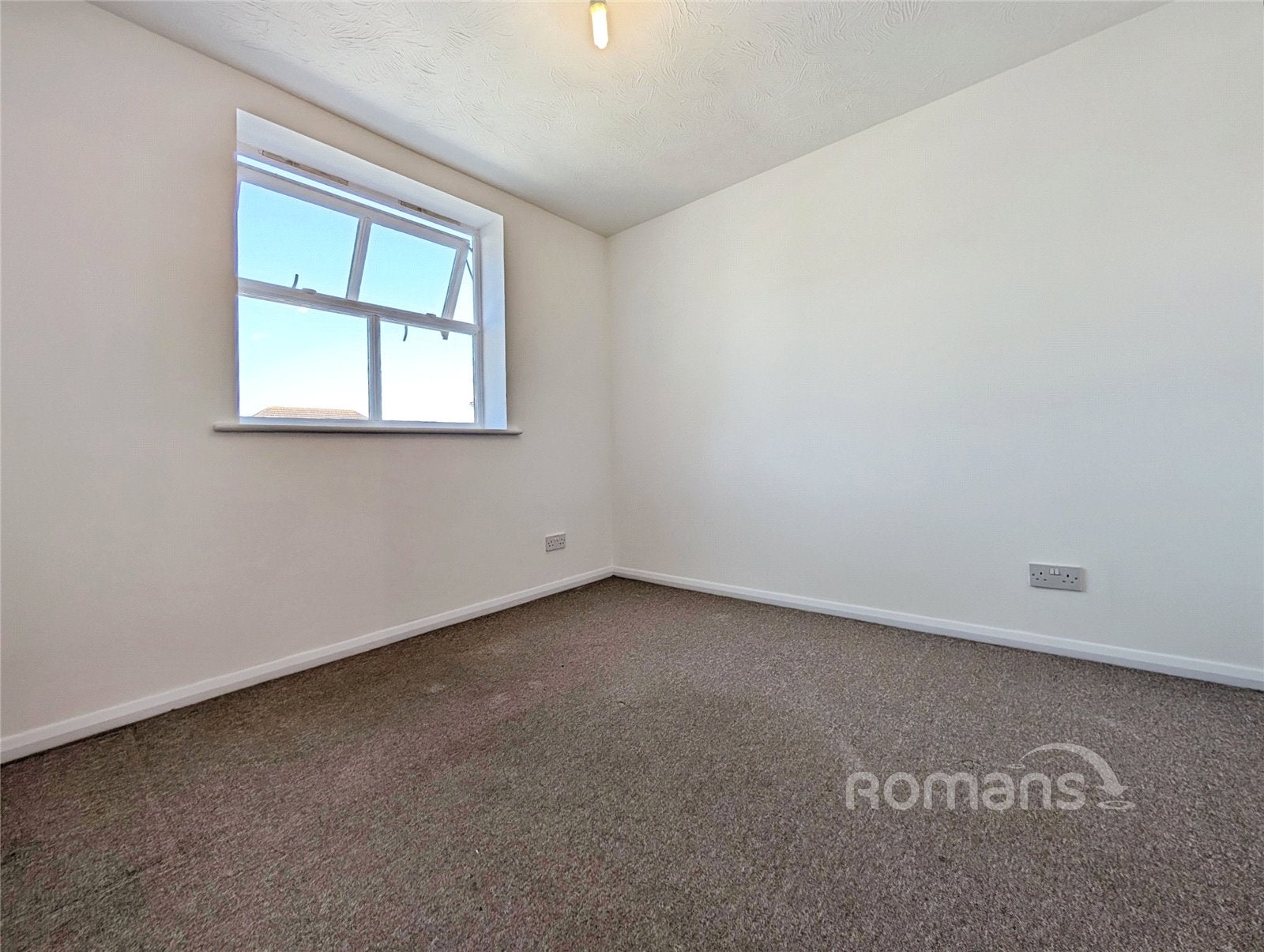 Flat Elm Park in Reading