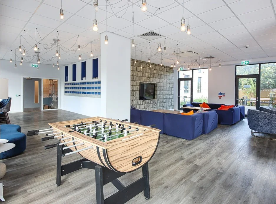 Flat Mercy Terrace in Greater London
