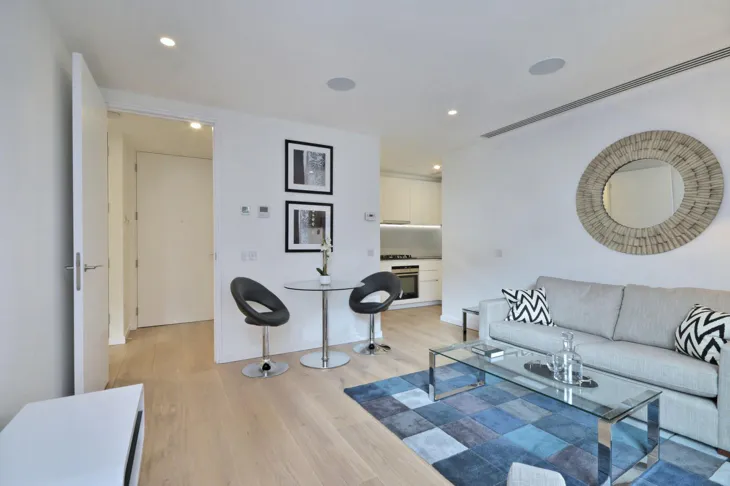 Flat Blackfriars Road in Greater London