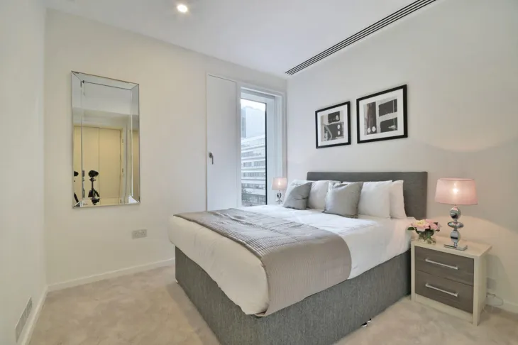Flat Blackfriars Road in Greater London