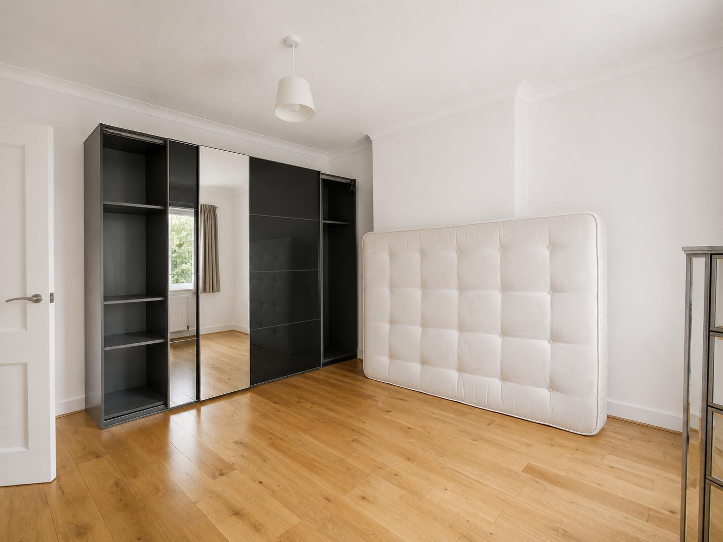 House Walmington Fold in Greater London