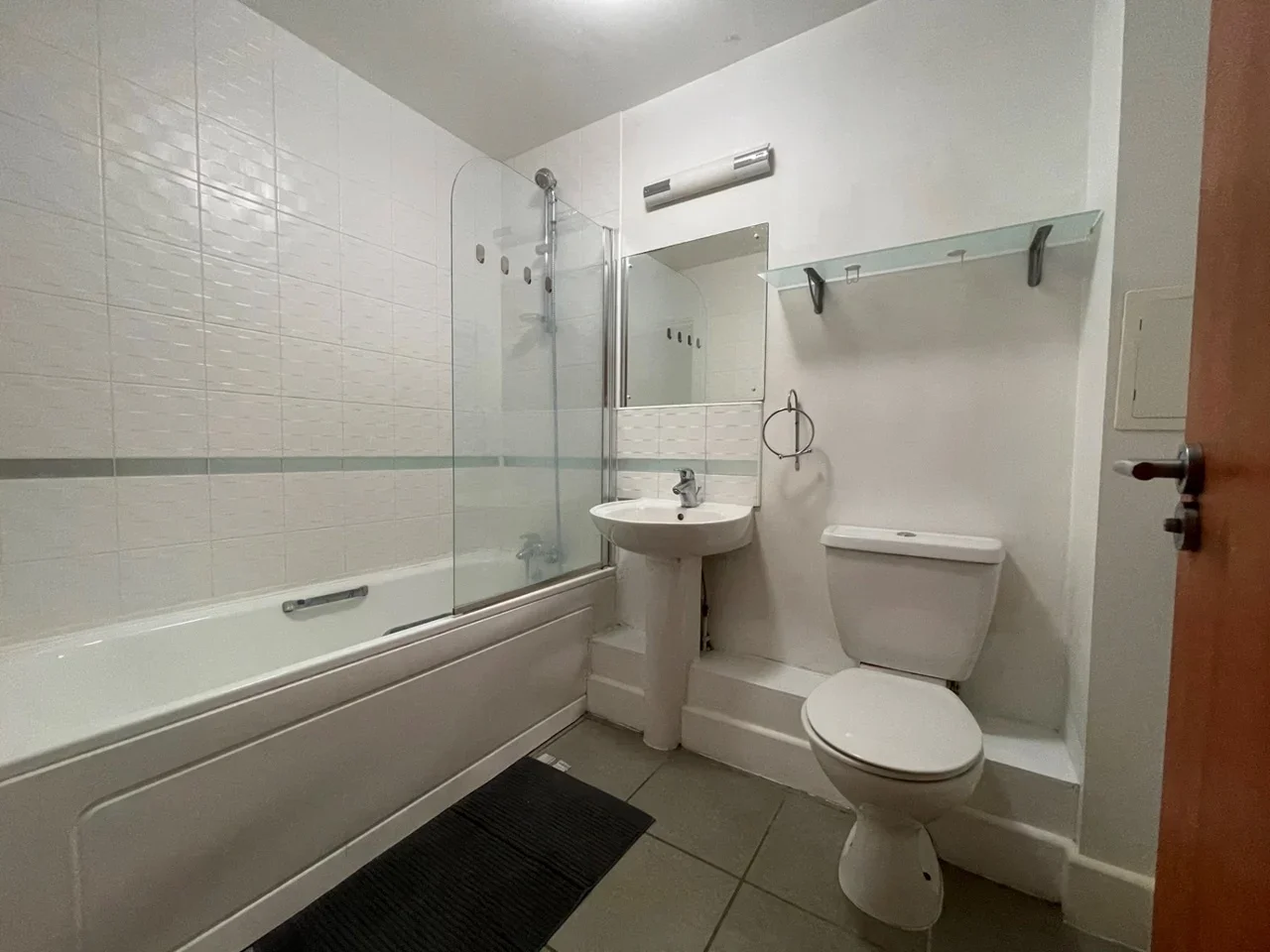 Flat John Ruskin Street in Greater London