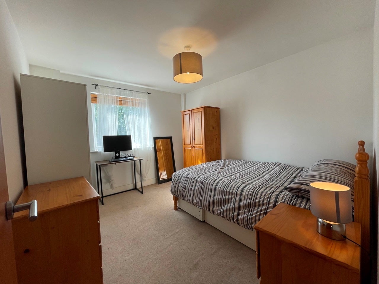 Flat John Ruskin Street in Greater London