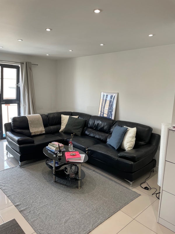Room St. Anne's Row in Greater London