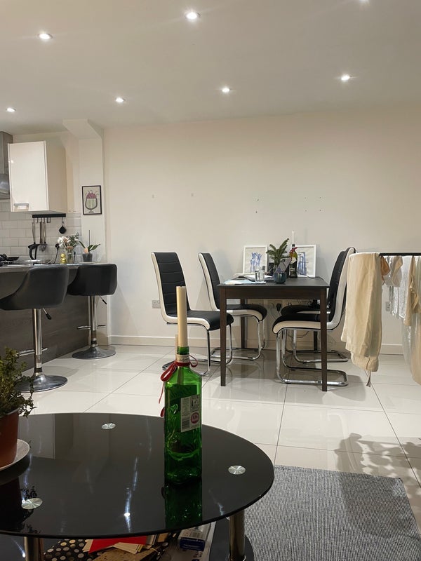 Room St. Anne's Row in Greater London