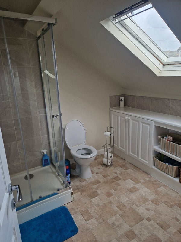 Room Gilbert Avenue in Rugby
