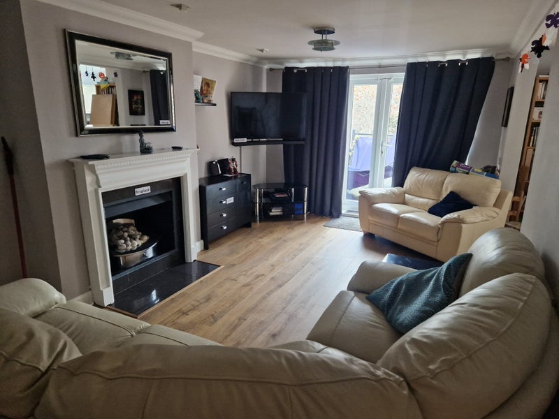 Room Gilbert Avenue in Rugby