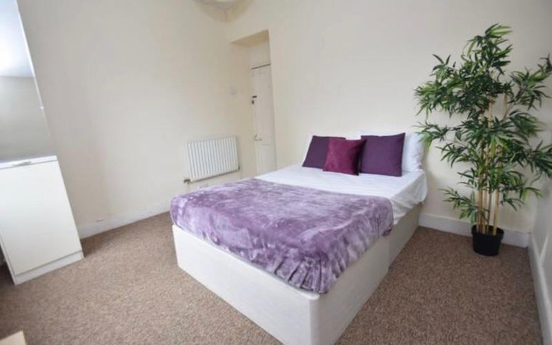 Flat Whitchurch Road in Cardiff