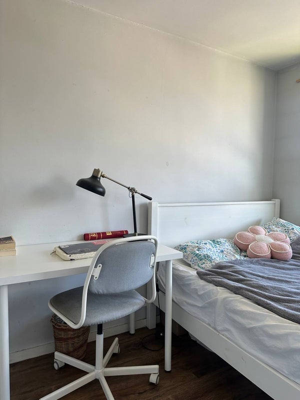 Room Mews Street in Greater London
