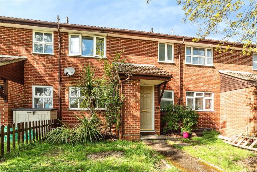 Flat Driftway Close in Earley
