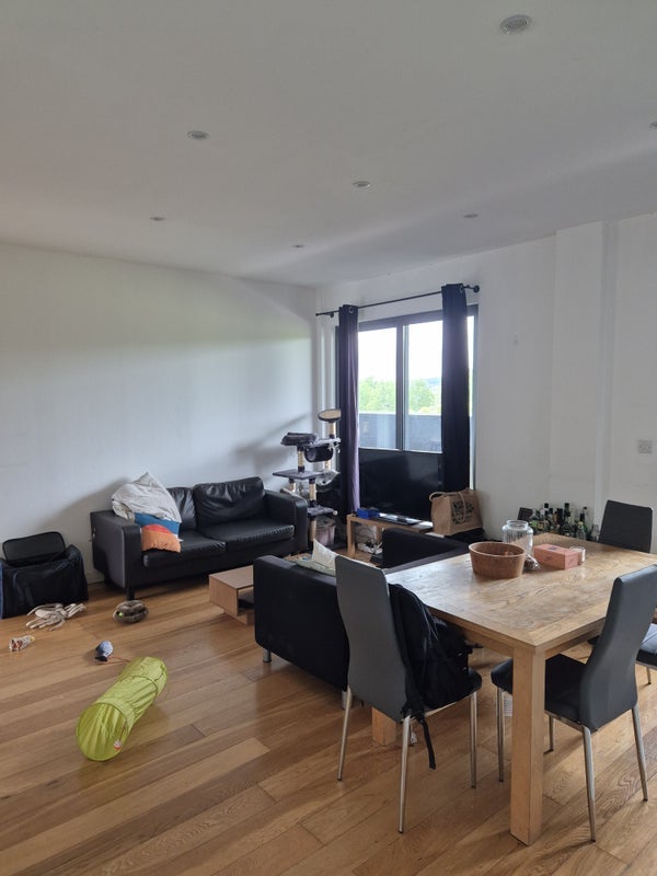 Room Alexandra Grove in Greater London