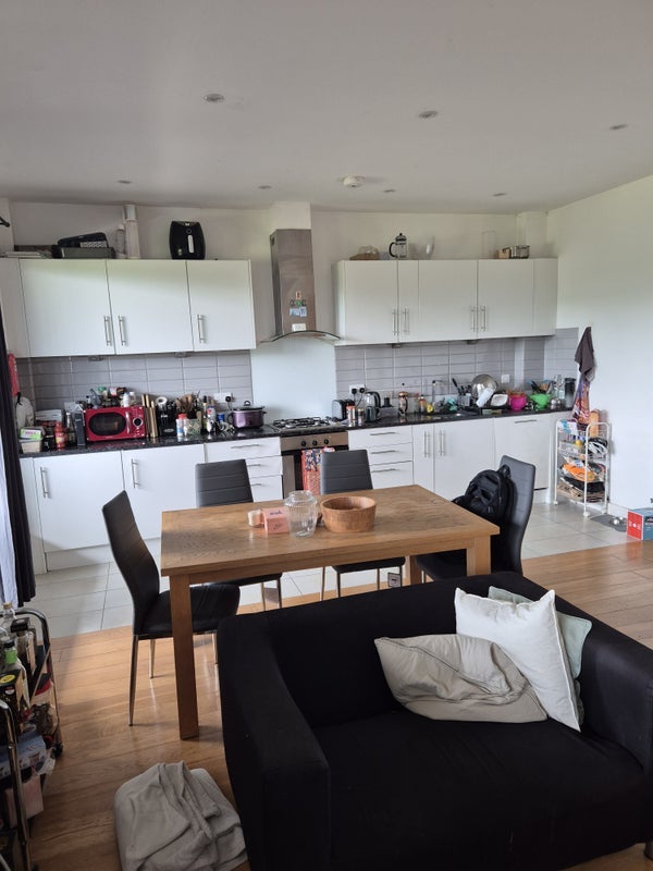Room Alexandra Grove in Greater London