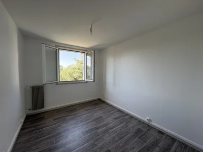 Flat Rue Jean Mermoz in Roanne