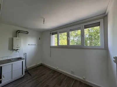 Flat Rue Jean Mermoz in Roanne