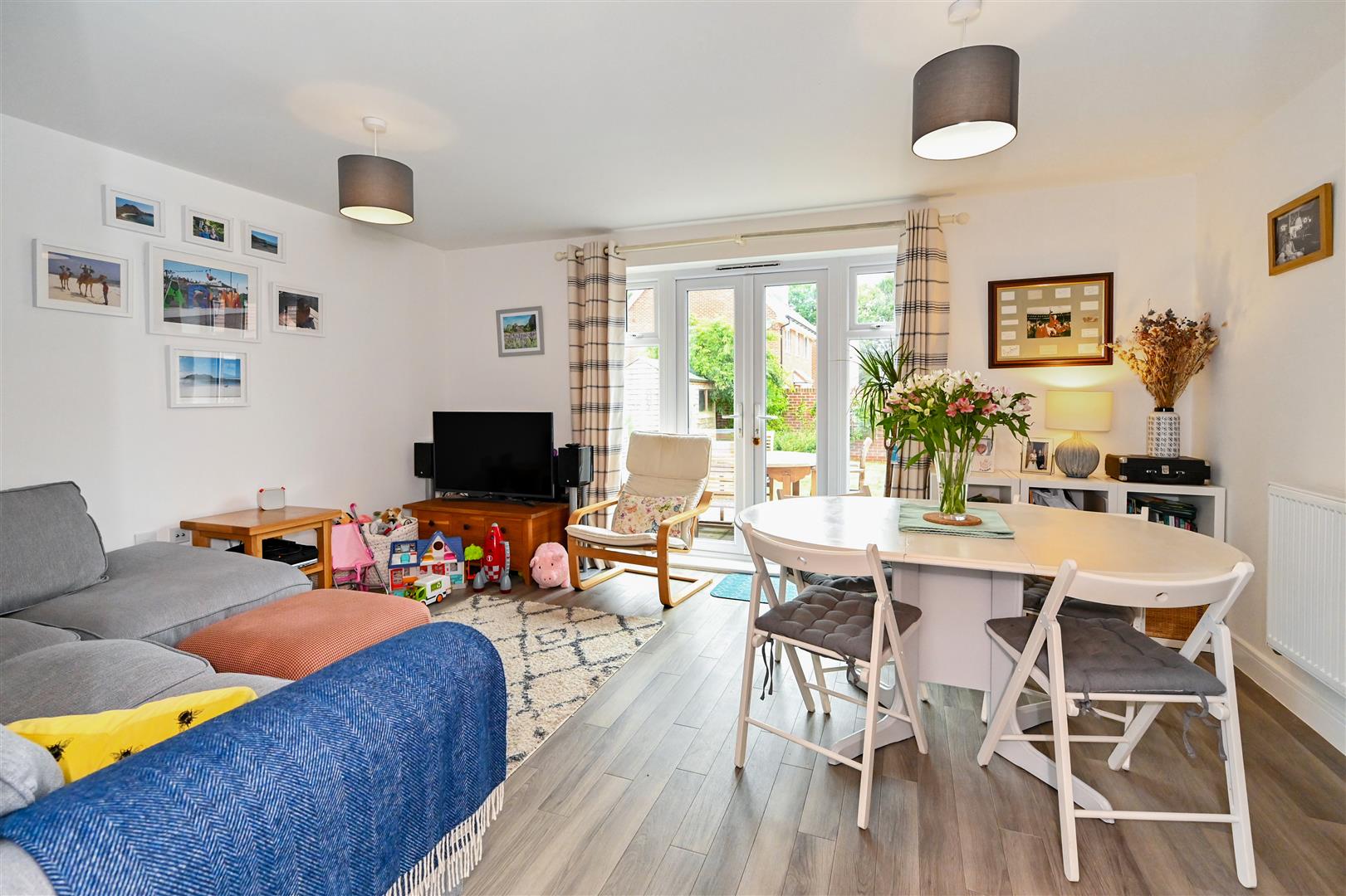 House Squires Grove in Aldingbourne
