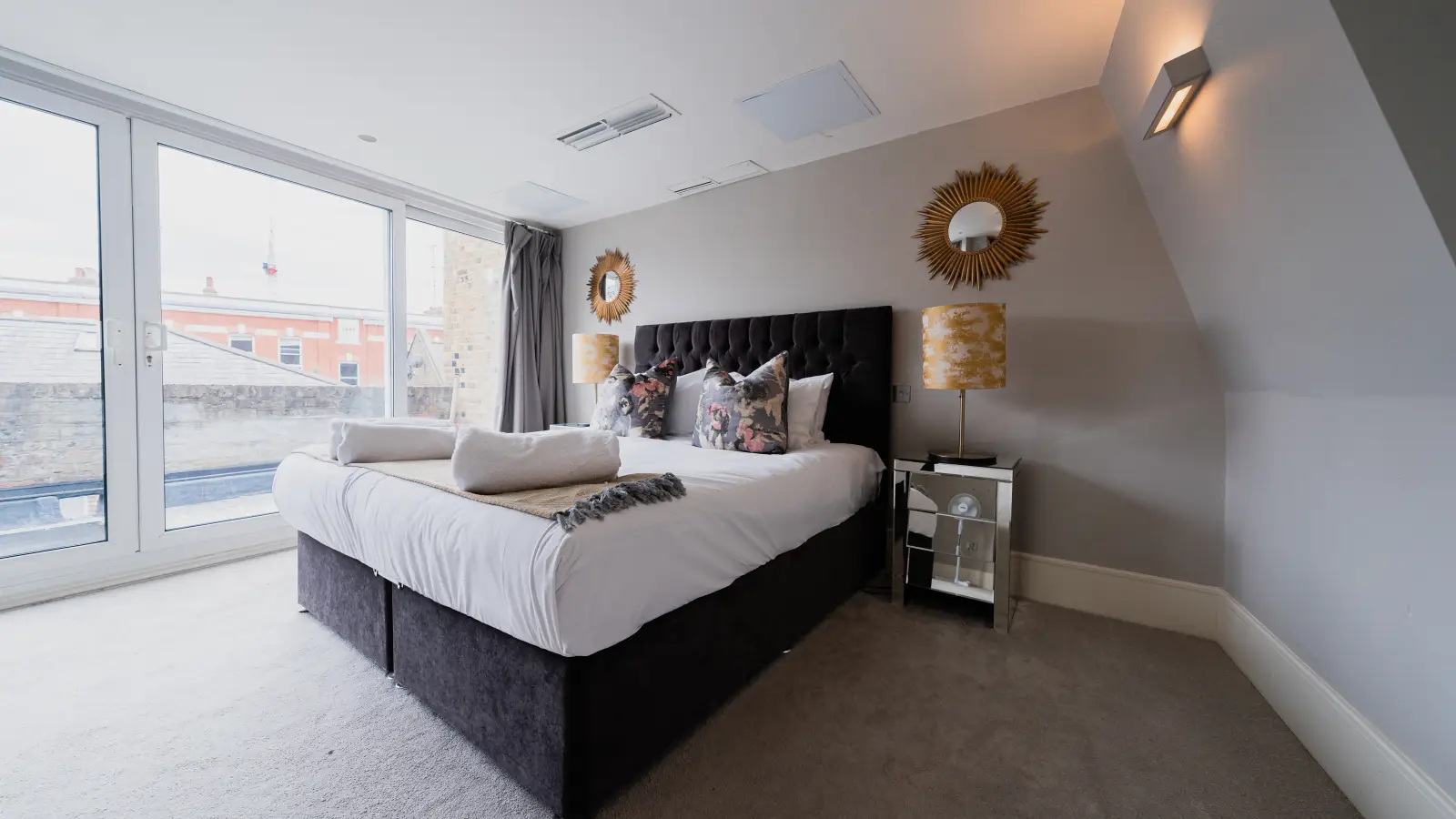 Flat Lisson Grove in City of Westminster