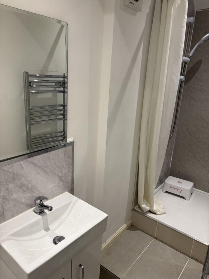 Room Ferrers Close in North West Leicestershire