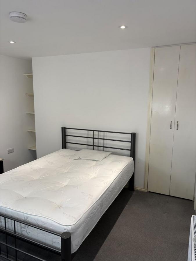 Room Ferrers Close in North West Leicestershire