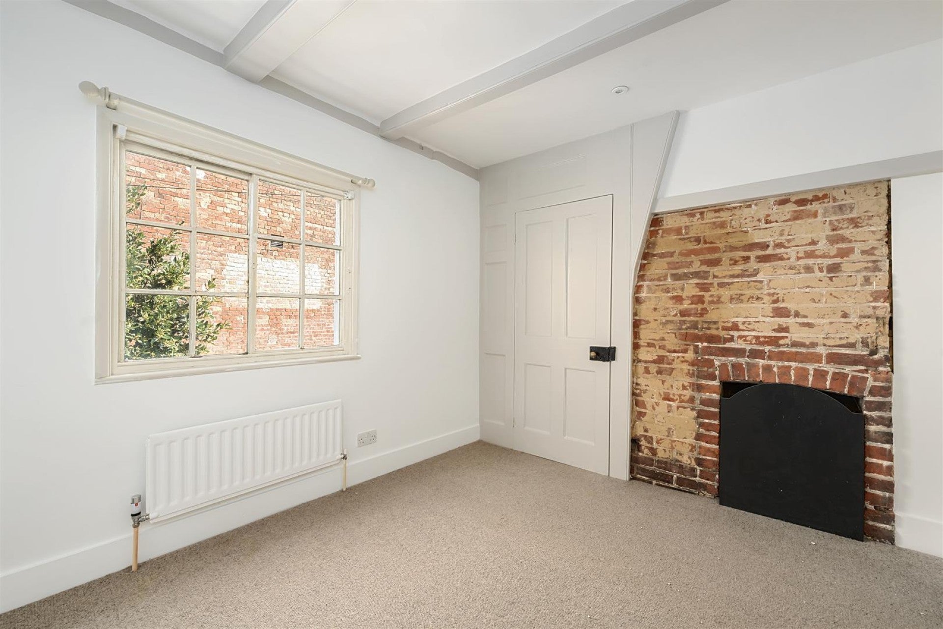 House Burnhams in Rother