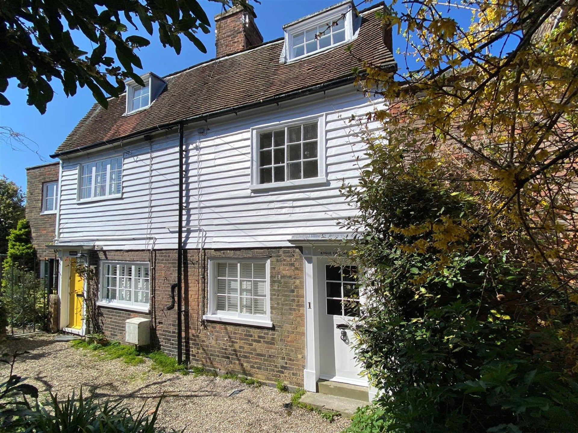 House Burnhams in Rother