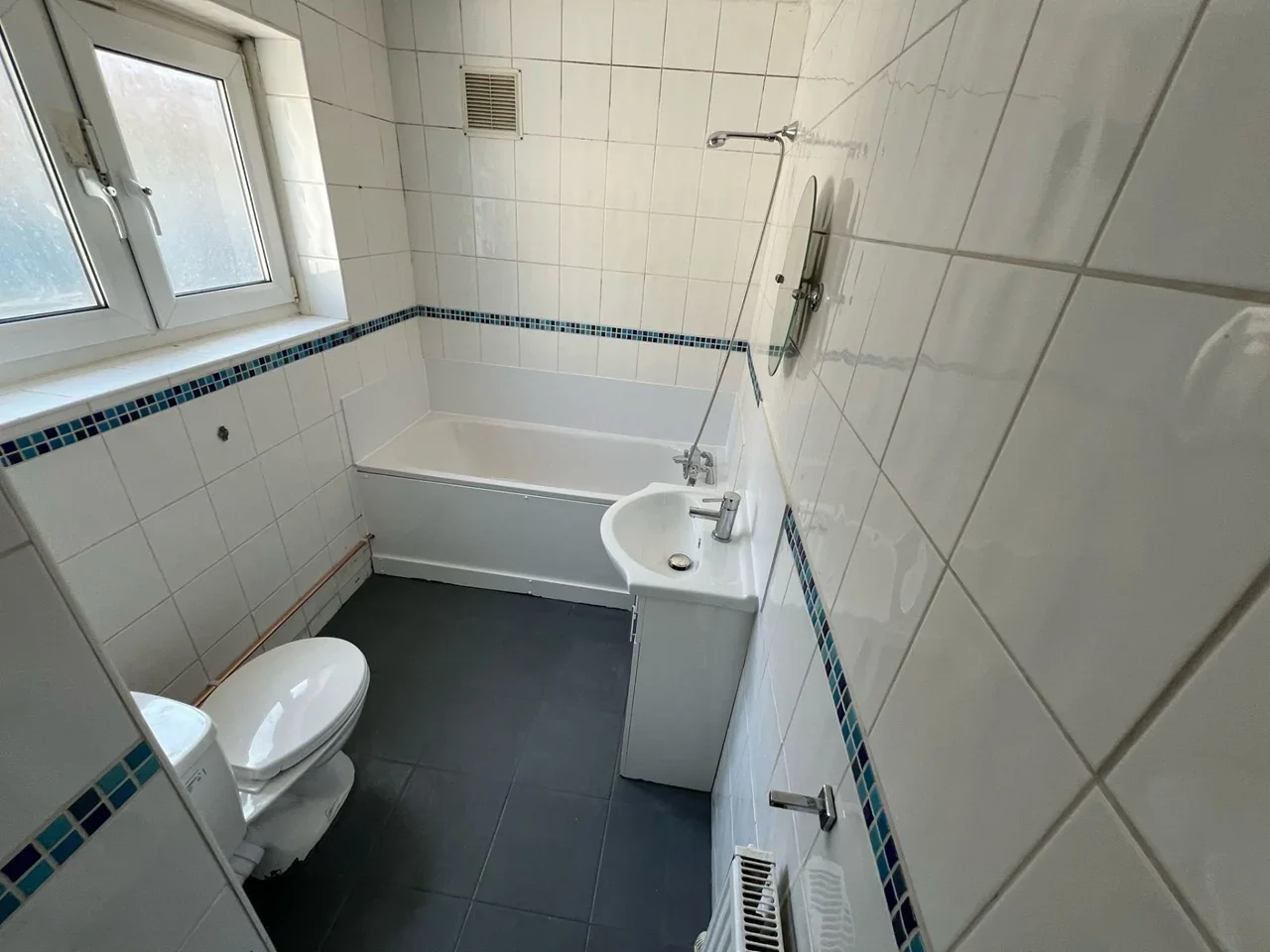 Room Paul Street in Greater London