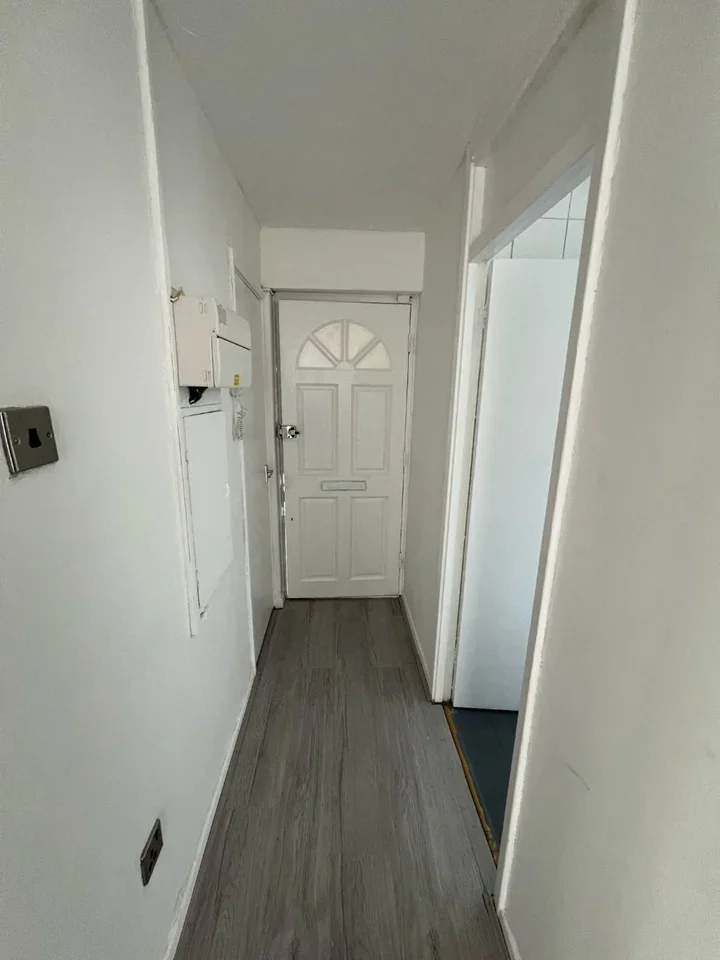 Room Paul Street in Greater London