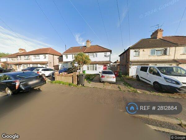 House Hampshire Avenue in Slough