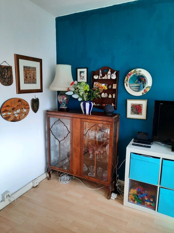 Room Mossview Lane in Glasgow
