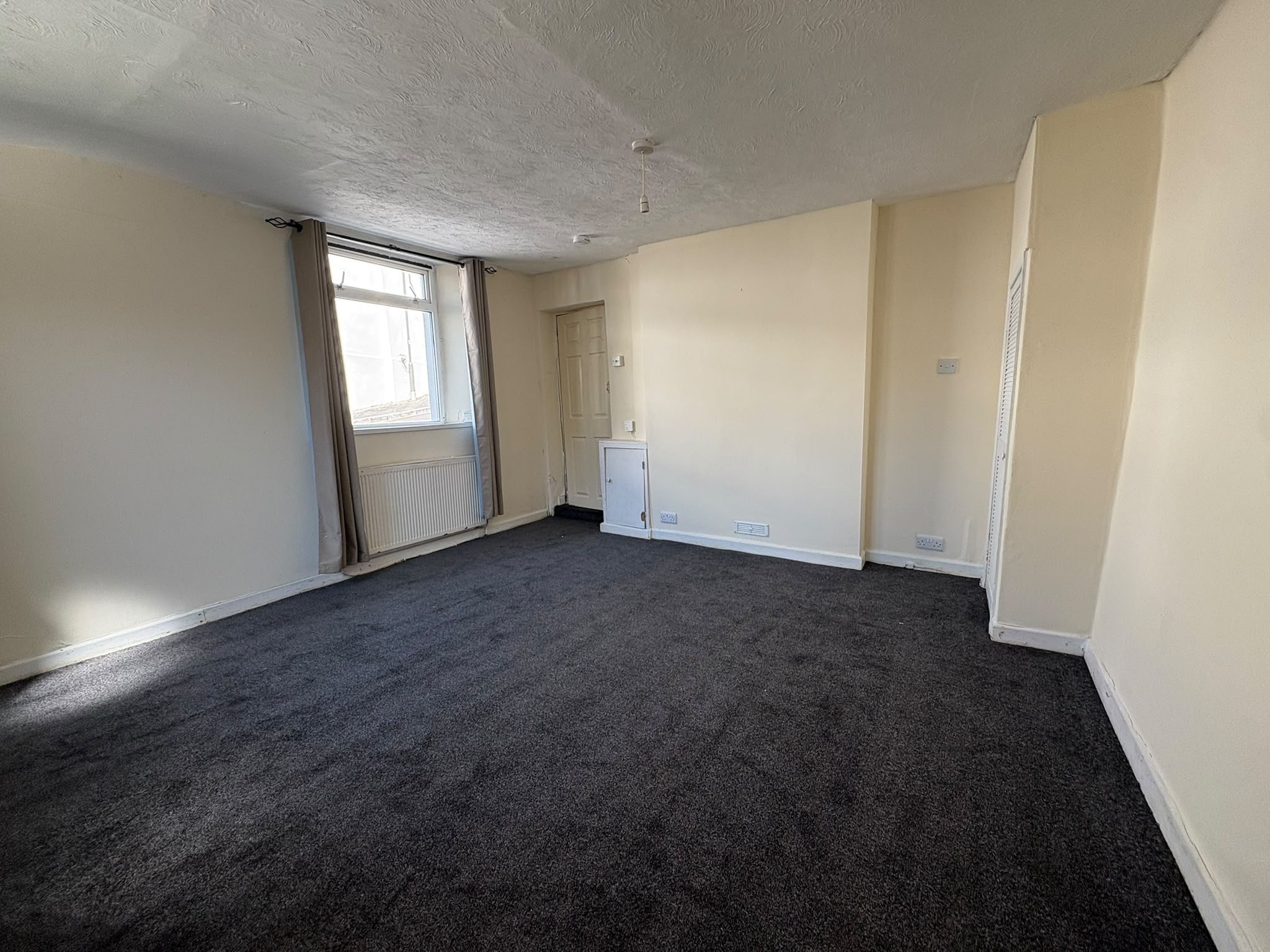 Flat Ellacombe Road in Torquay