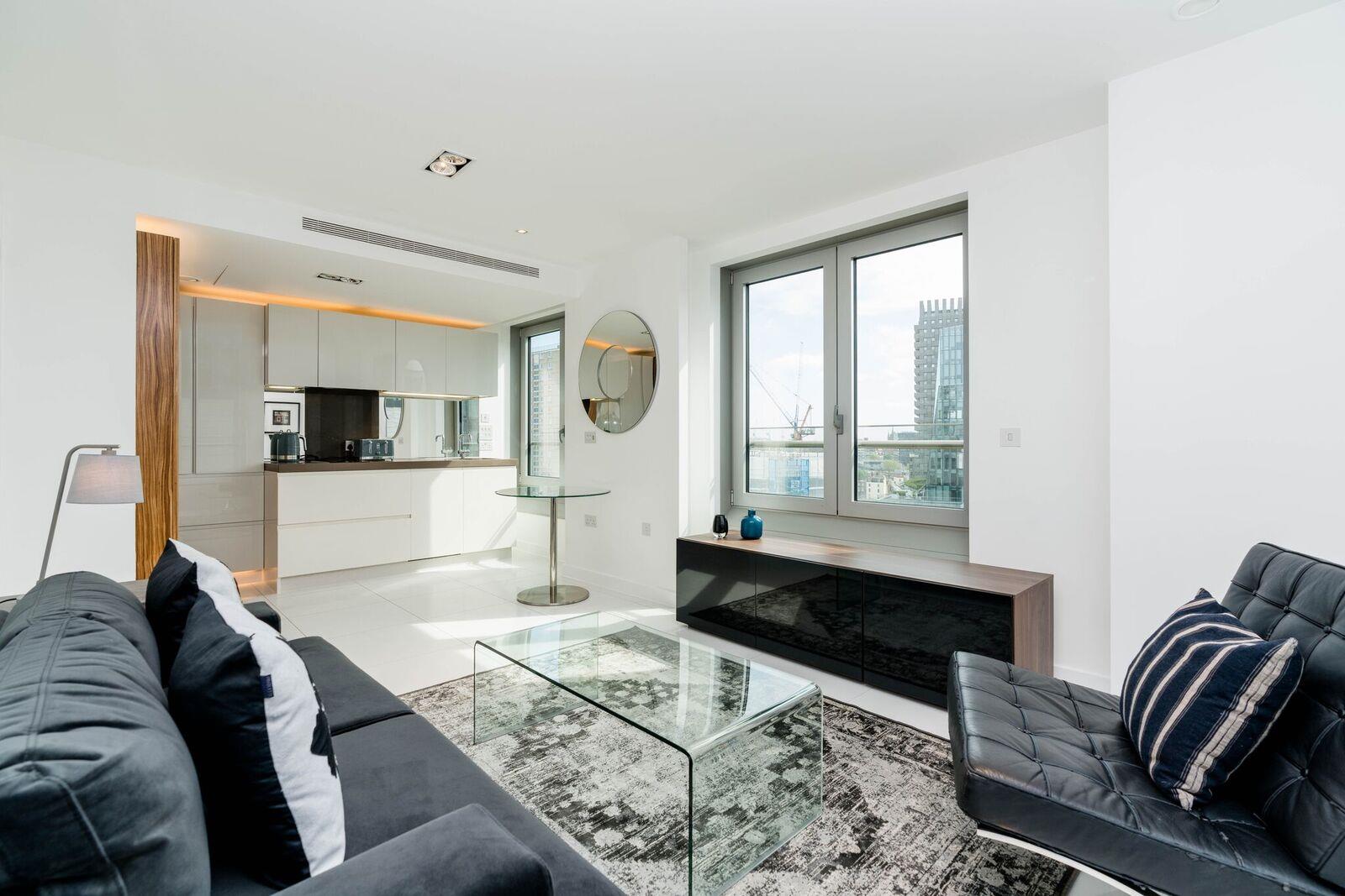 Flat Longford Street in Greater London