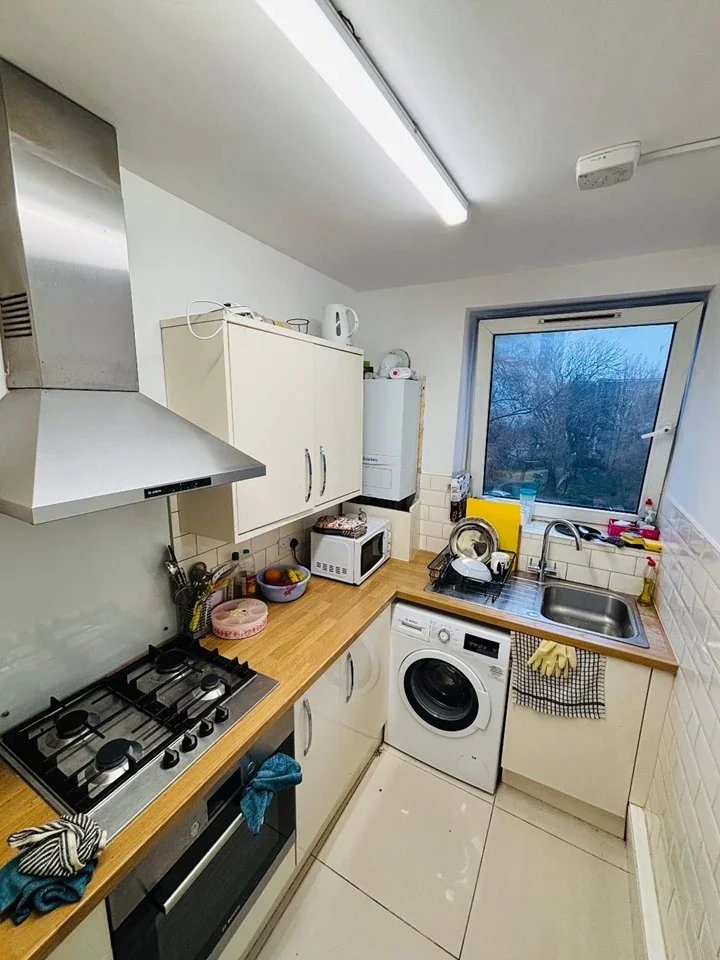 Room Percival Street in Greater London